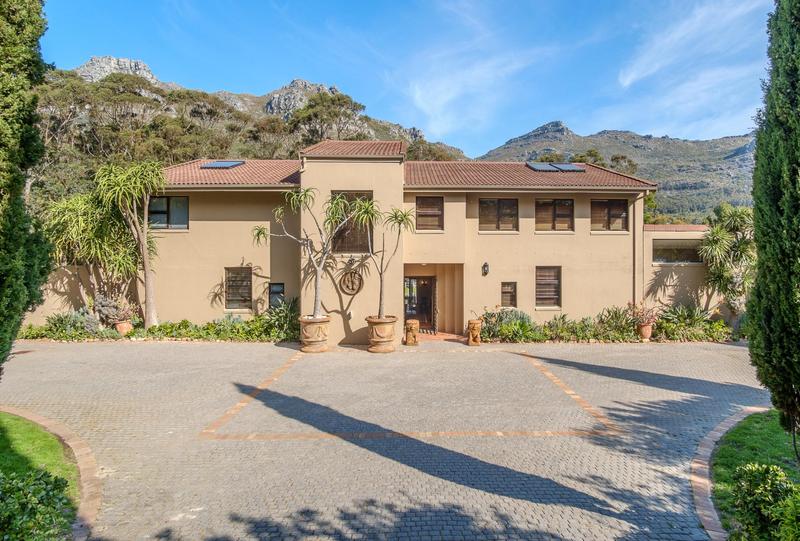 5 Bedroom Property for Sale in Valley Area Western Cape